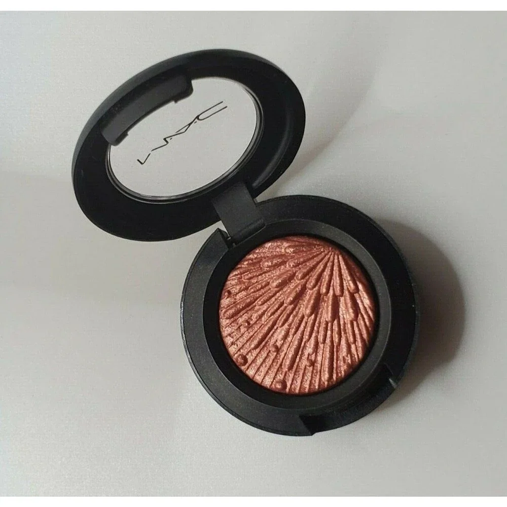 MAC  FROST WITHOUT U Eye Shadow ~ Copper Metallic~Extra Dimension Lmtd Ed.